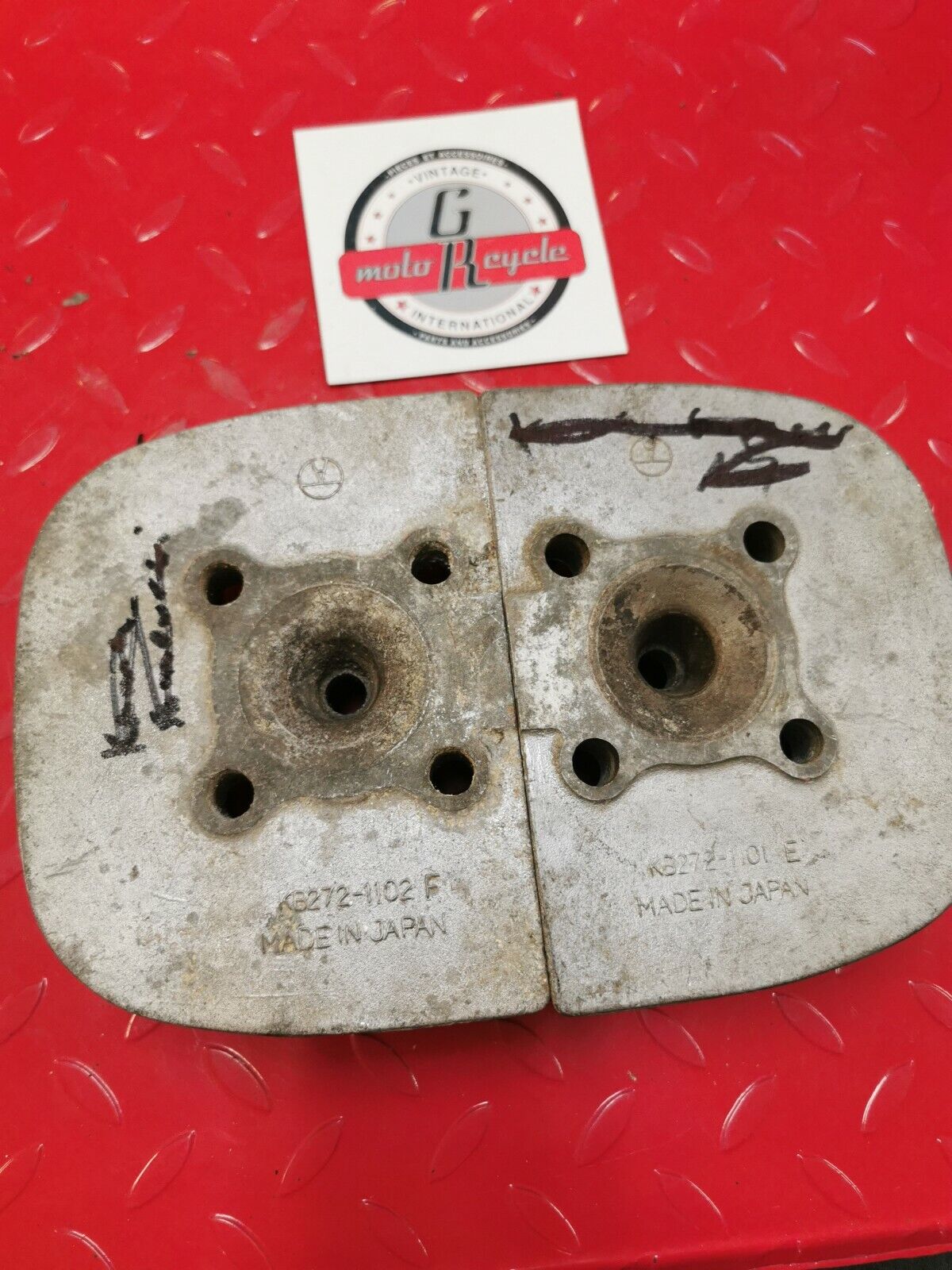 Kawasaki Samurai A1 Avenger A7 ? cylinder head jug barrel cover KB272-1101 E