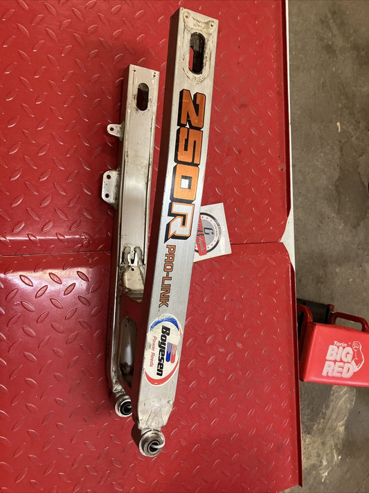 Honda CR250R 1984 swingarm rear swinging arm