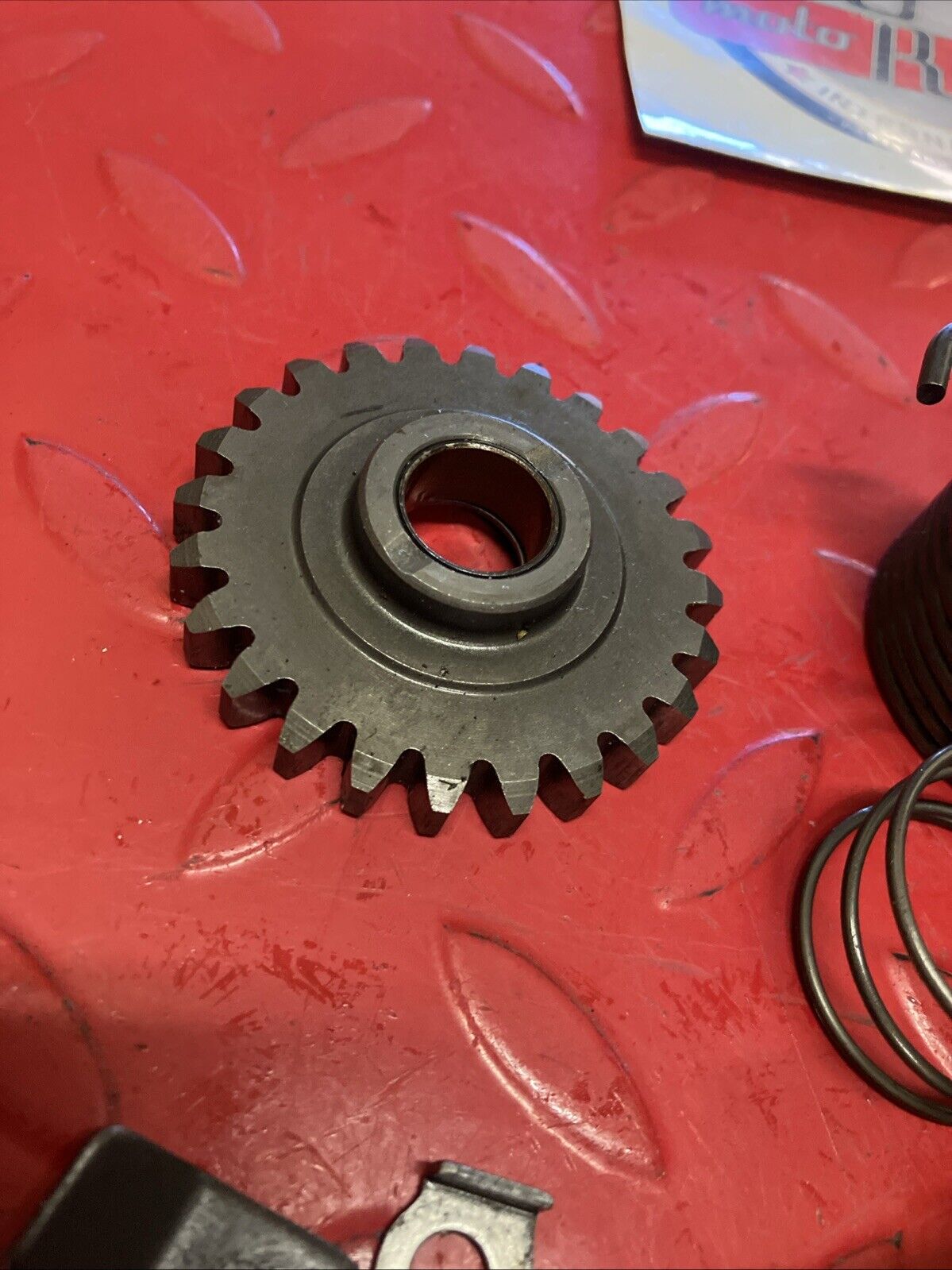 Suzuki RM125 1983 kickstarter kick starter spindle gear shaft Spring 2