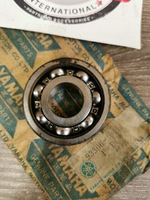NOS YAMAHA DT125C 1976 XVS95CHR XVS13CTBL XS850SH BEARING 93306-30414-00 Y131