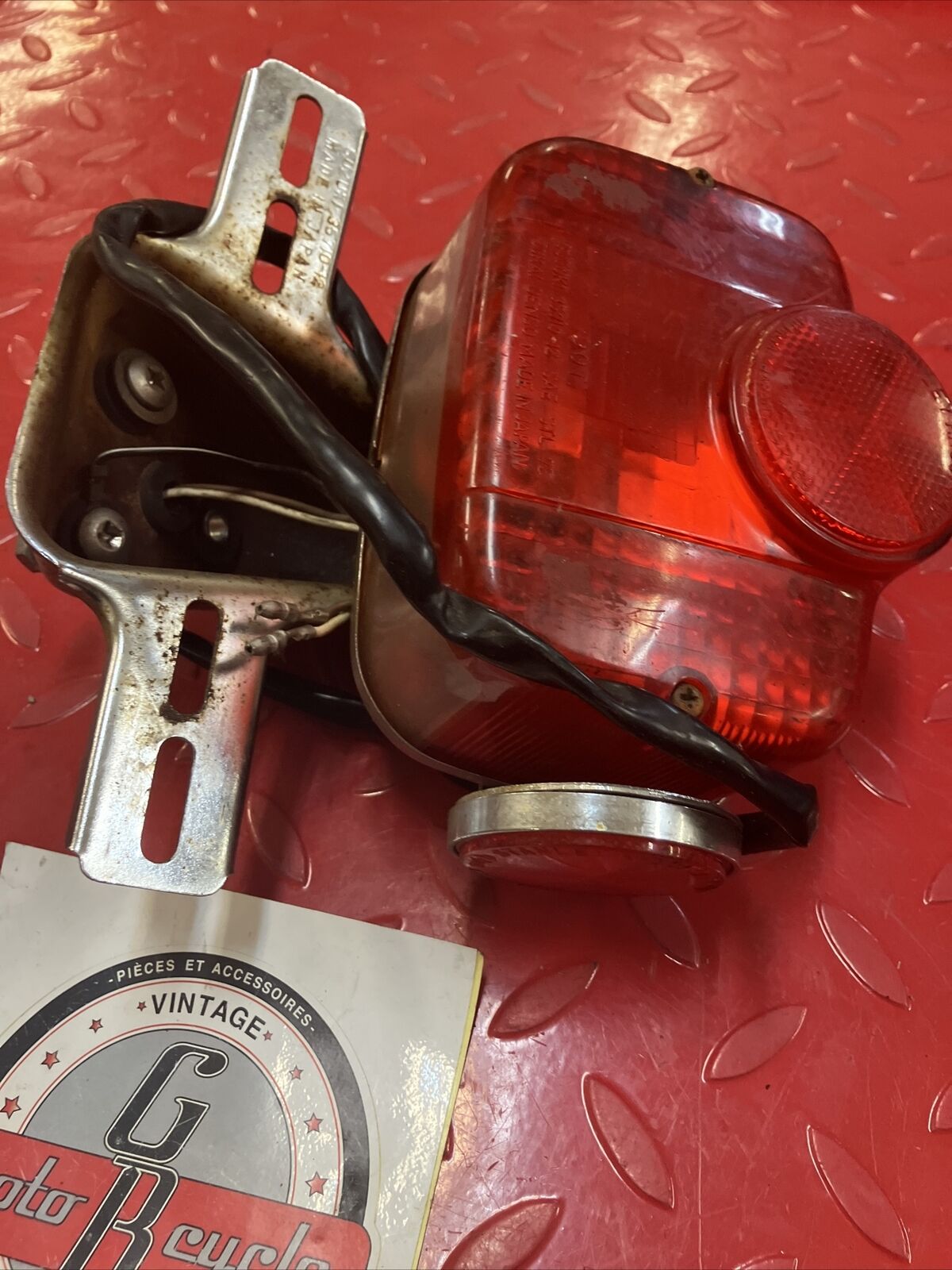 Suzuki RV90 1976 taillight tail light rear combination light