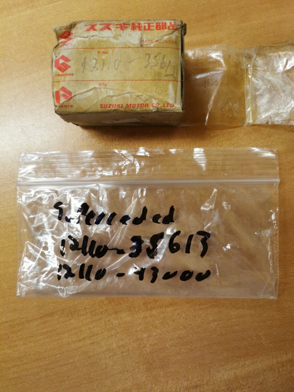 NOS SUZUKI PISTON STD 12110-35612 Superseded BY 12110-35613 12110-43000 S7