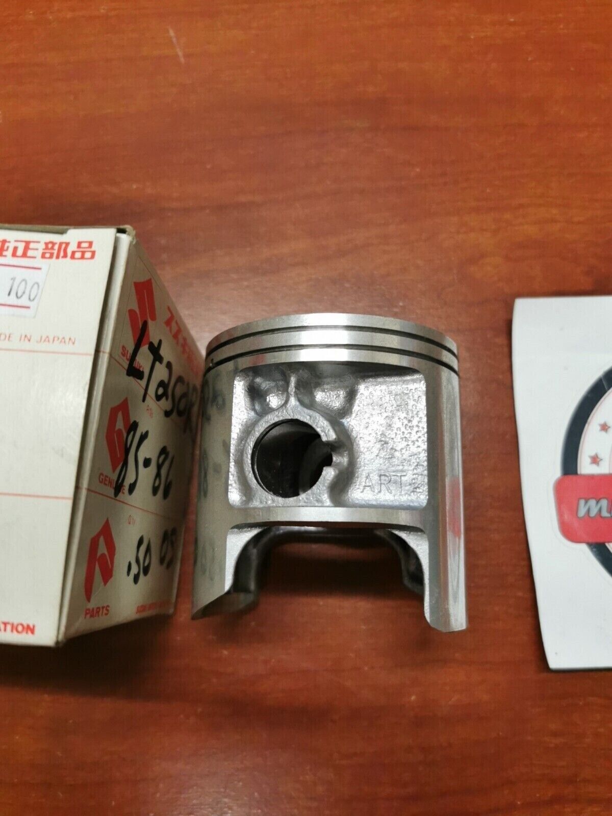NOS SUZUKI 1985 1986 LT250R PISTON 0.50 12110-19A01-050 SUB. 12103-19810-050 S30