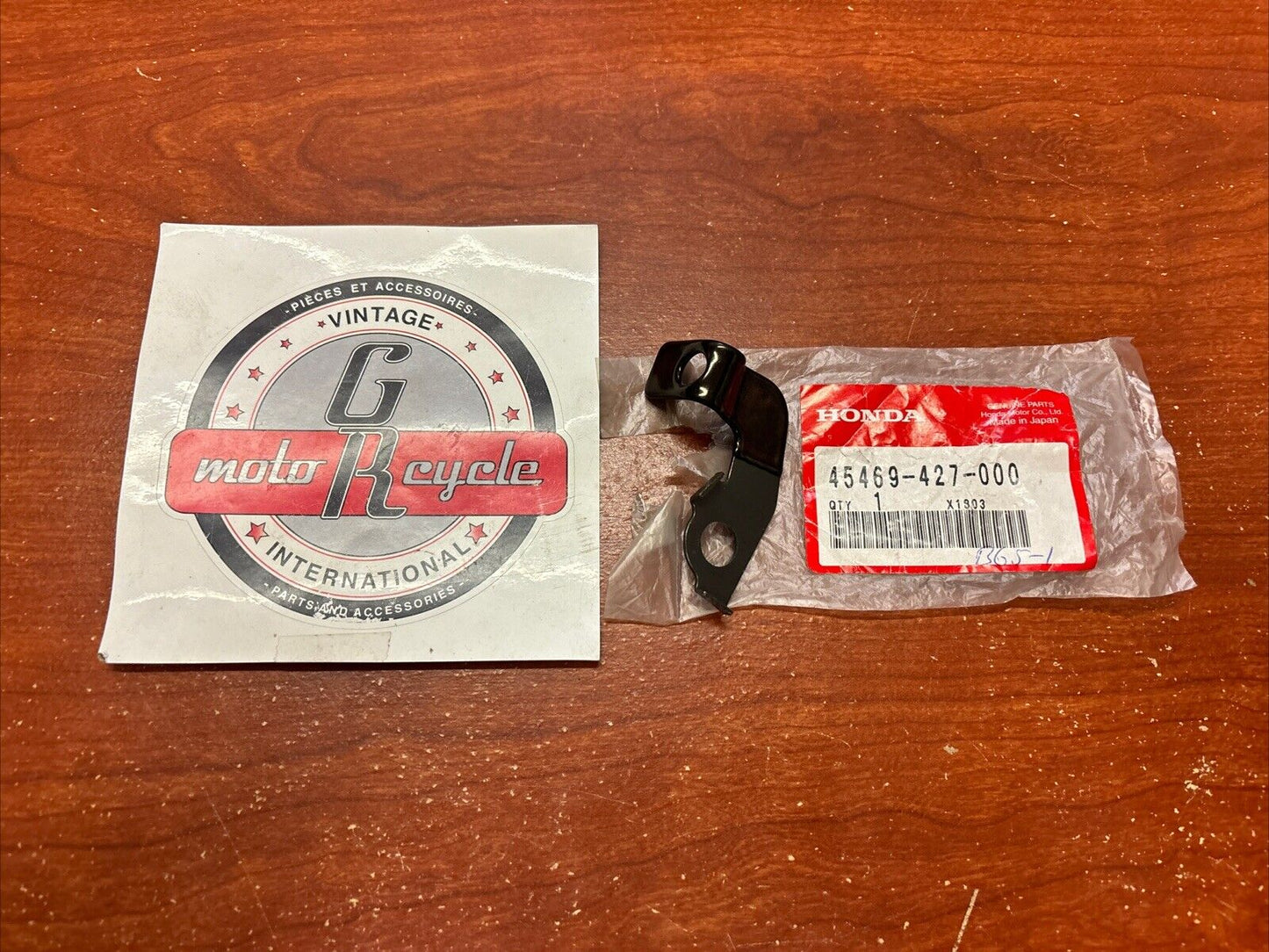 NOS Honda XL185S XR200 XR200R DECOMPRESSION CABLE CLIP 45469-427-000 H169