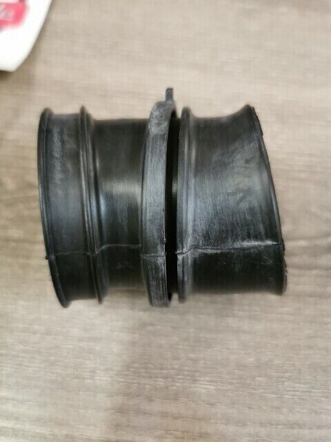 NOS SUZUKI GSXR1100 1986 - 1988 TUBE OUTLET RH 13883-06B00 S57