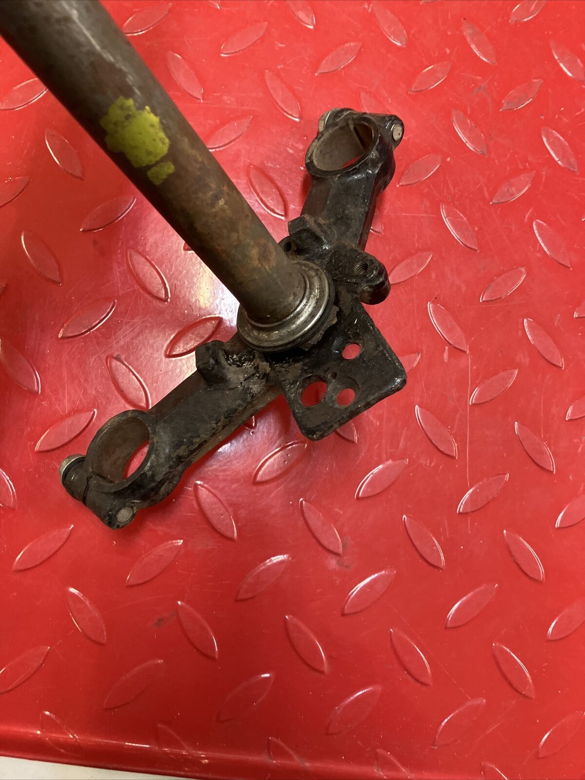 Honda XR100 1983 steering stem triple tree clamp 53200-KA8-710