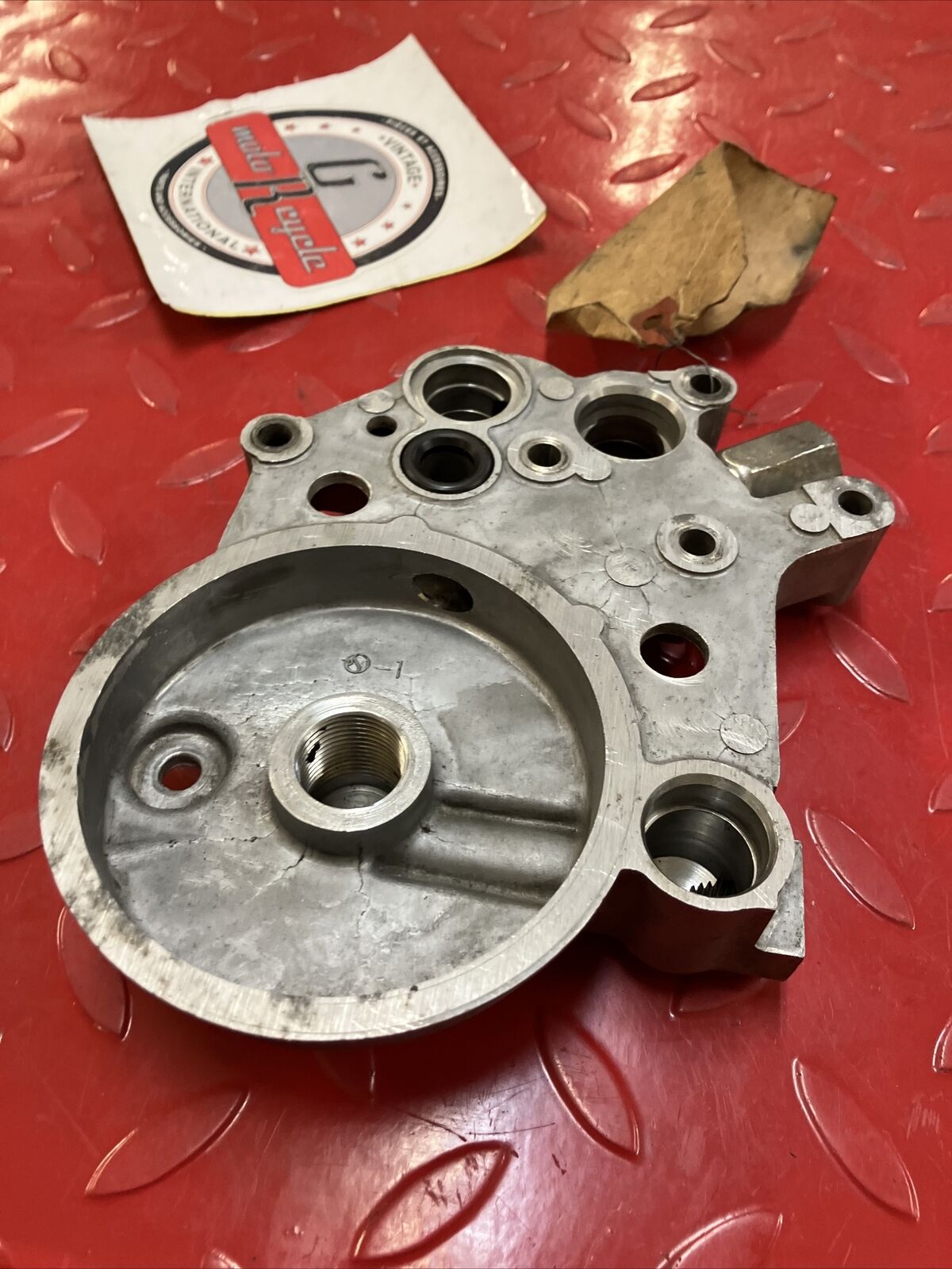 Kawasaki ZX900 ZX1000 ZX1100 ZG1000 oil pump cover case U1