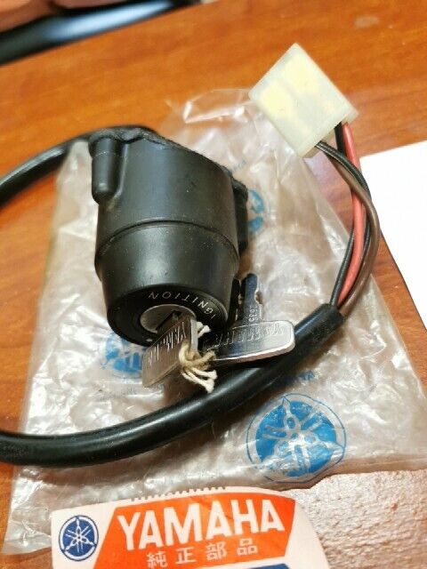 NOS Yamaha 1974 DT250 DT360 MAIN IGNITION SWITCH 438-82508-20-00 Y109