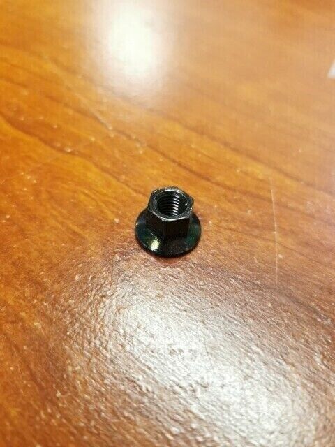 NOS Yamaha 2003 YW50R NUT 90179-07521-00 Y102