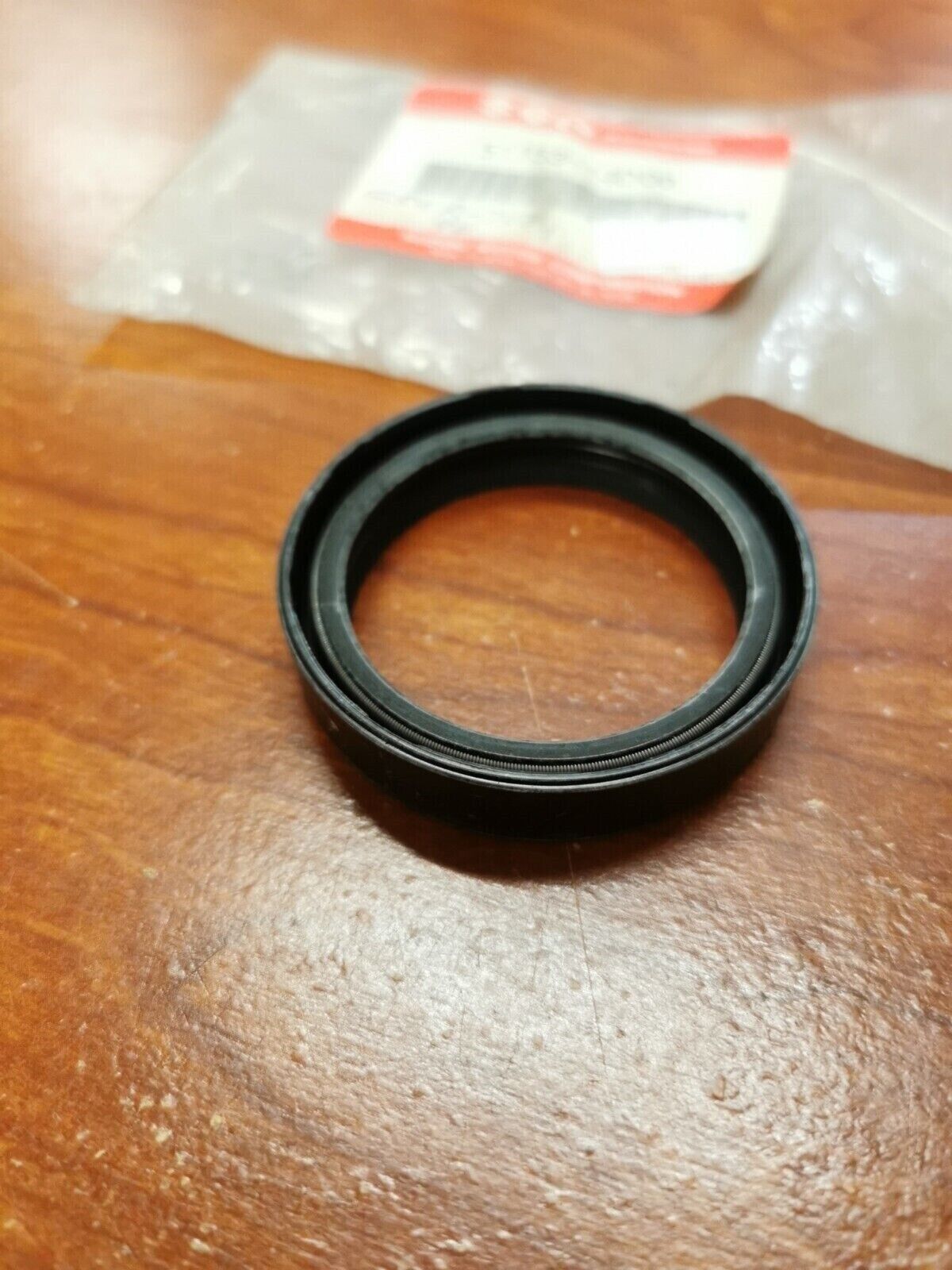 NOS SUZUKI DR-Z250 GSF1200 DL1000 RF900RV GSX-R750 FORK OIL SEAL 51153-14D00 S30