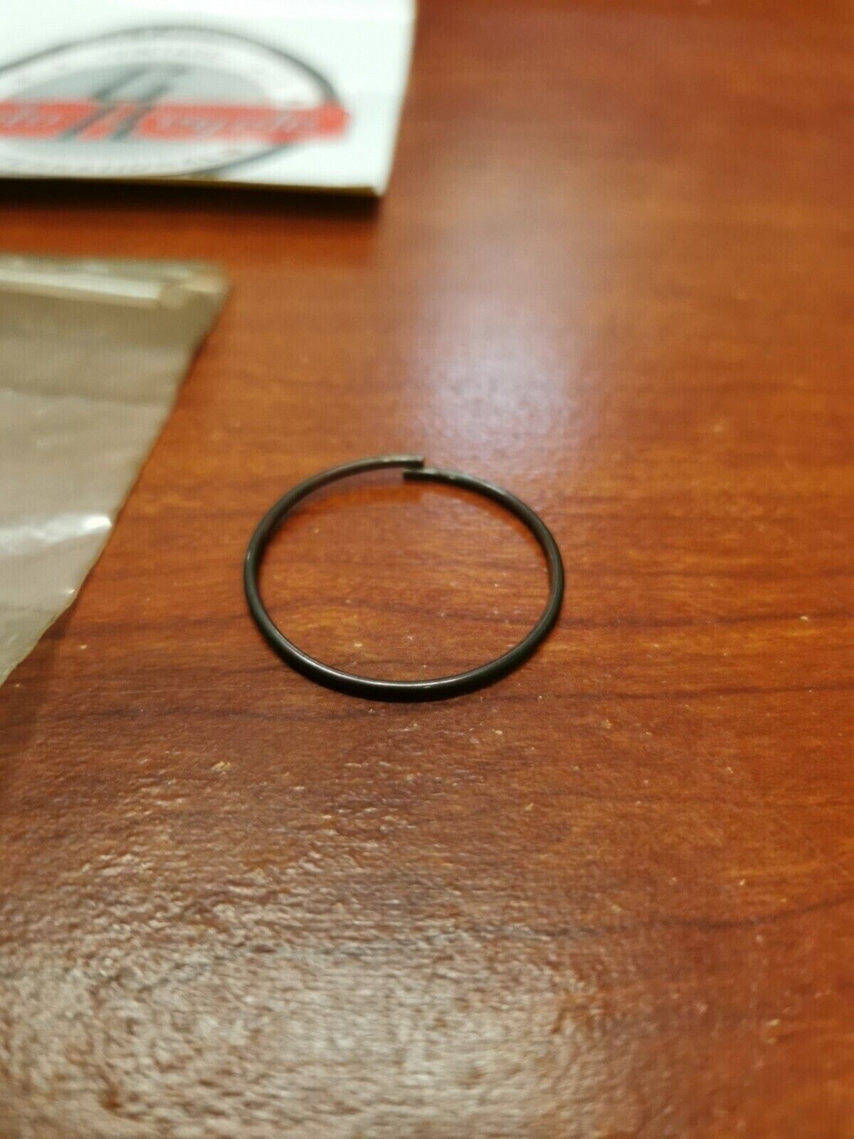 NOS Suzuki T500 T350 GT380 T250 T125 5TH DRIVEN GEAR CIRCLIP 09380-38001 S18