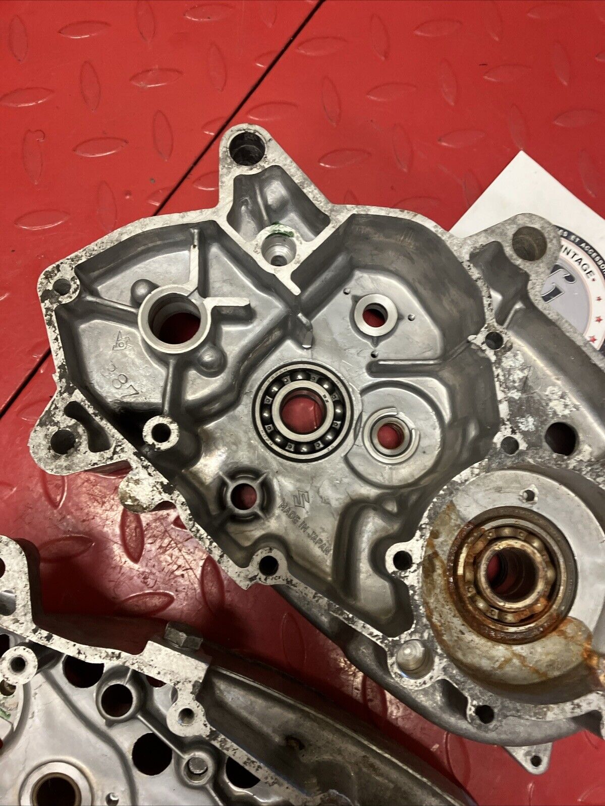 Suzuki RV90 1975 crankcase set left right