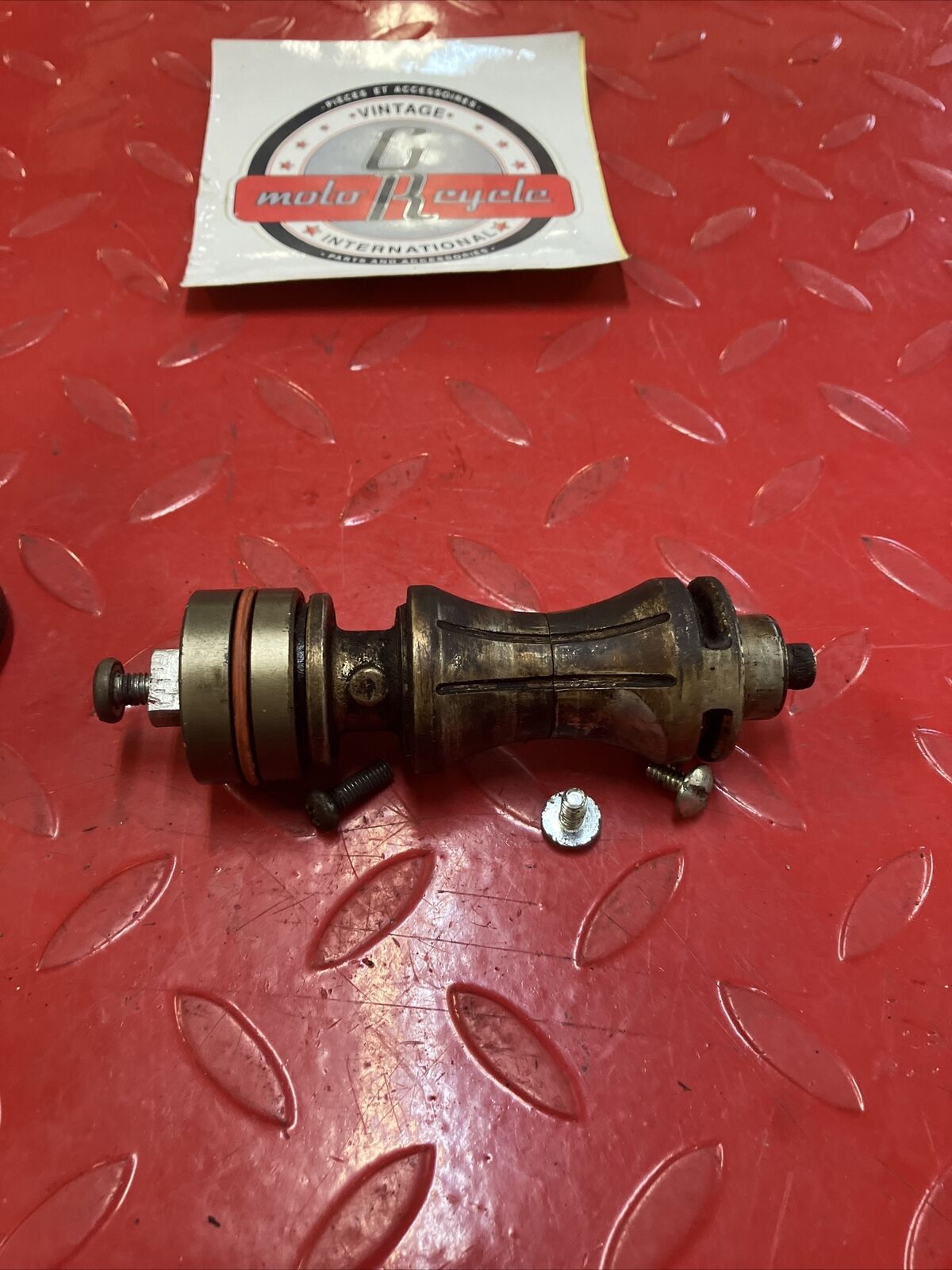 Yamaha DT200 1984 cylinder exhaust power valve cover assembly