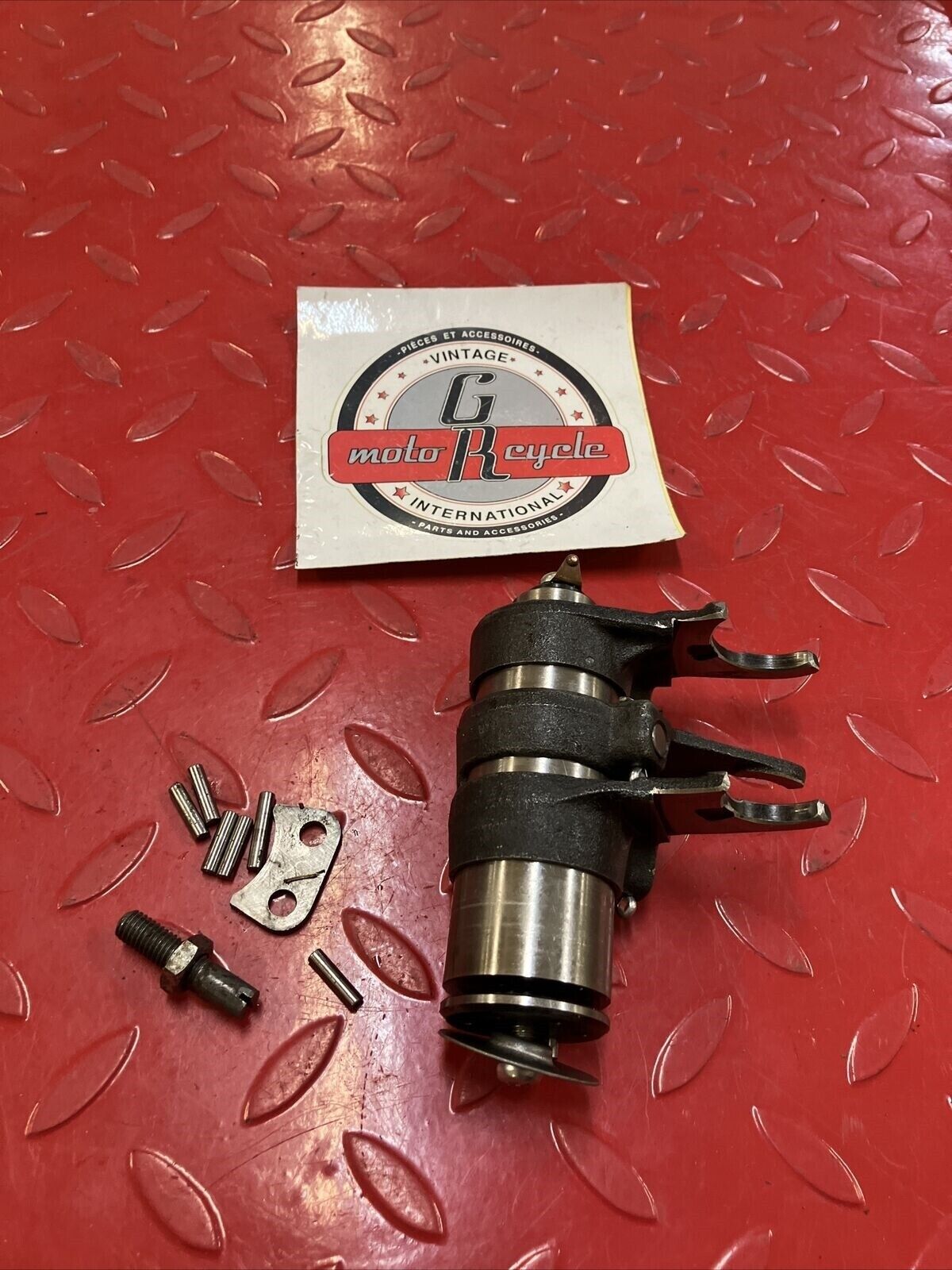 Kawasaki G5 1972 transmission gearshift gear shift drum cam forks 13239-005