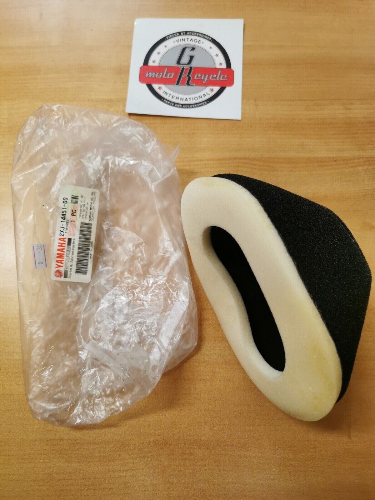 NOS YAMAHA AIR FILTER 2XJ-14451-00-00 Y39