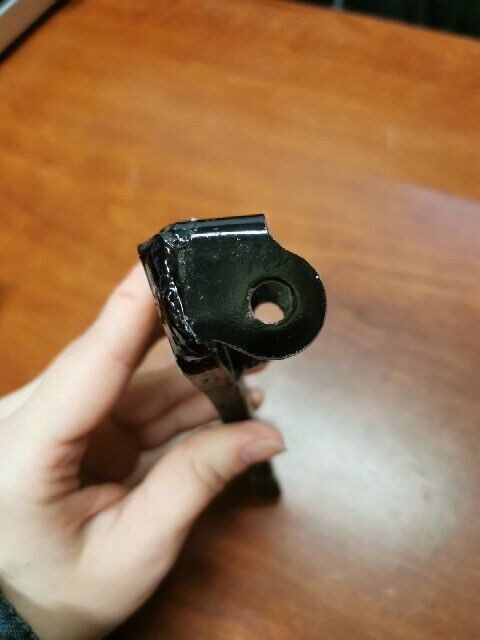 NOS Honda 1983 ATC250R RIGHT FOOTPEG PLATE 50616-964-010 H84