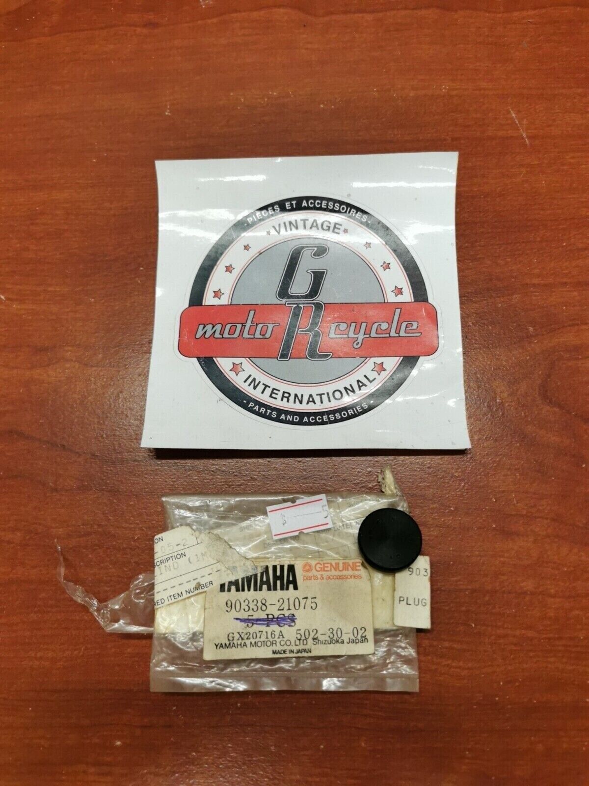 NOS Yamaha 2018 - 2020 VK540 PLUG 90338-21075-00 SUB. 90338-21100-00 Y99