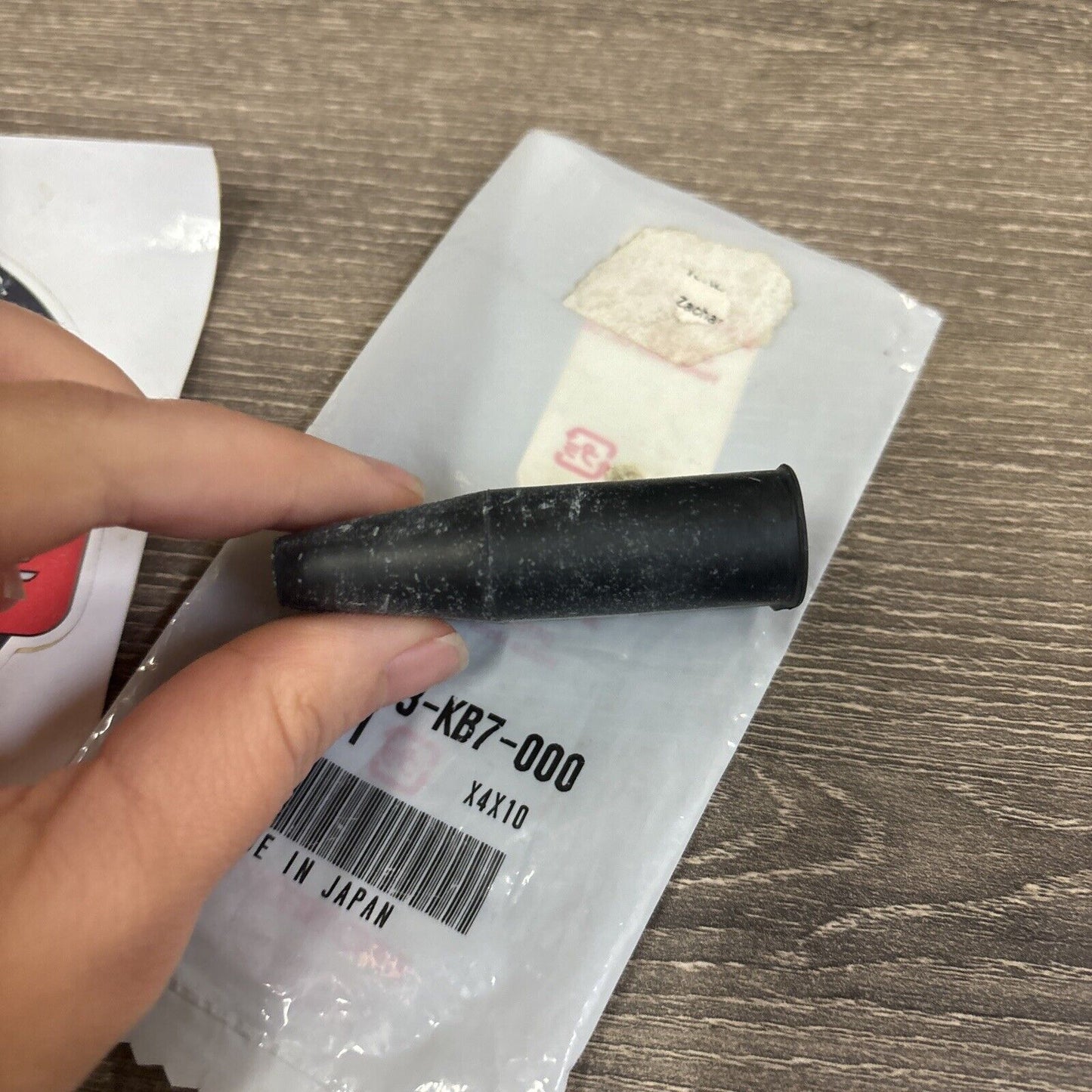 NOS Honda CRF250 CRF450 NX650 THROTTLE CABLE COVER 17913-KB7-000 H158