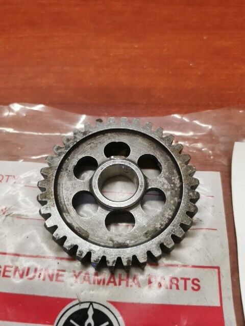 NOS Yamaha CS3 CS5 RD200 1ST WHEEL GEAR 174-17211-00-00 SUB 174-17211-01-00 Y153