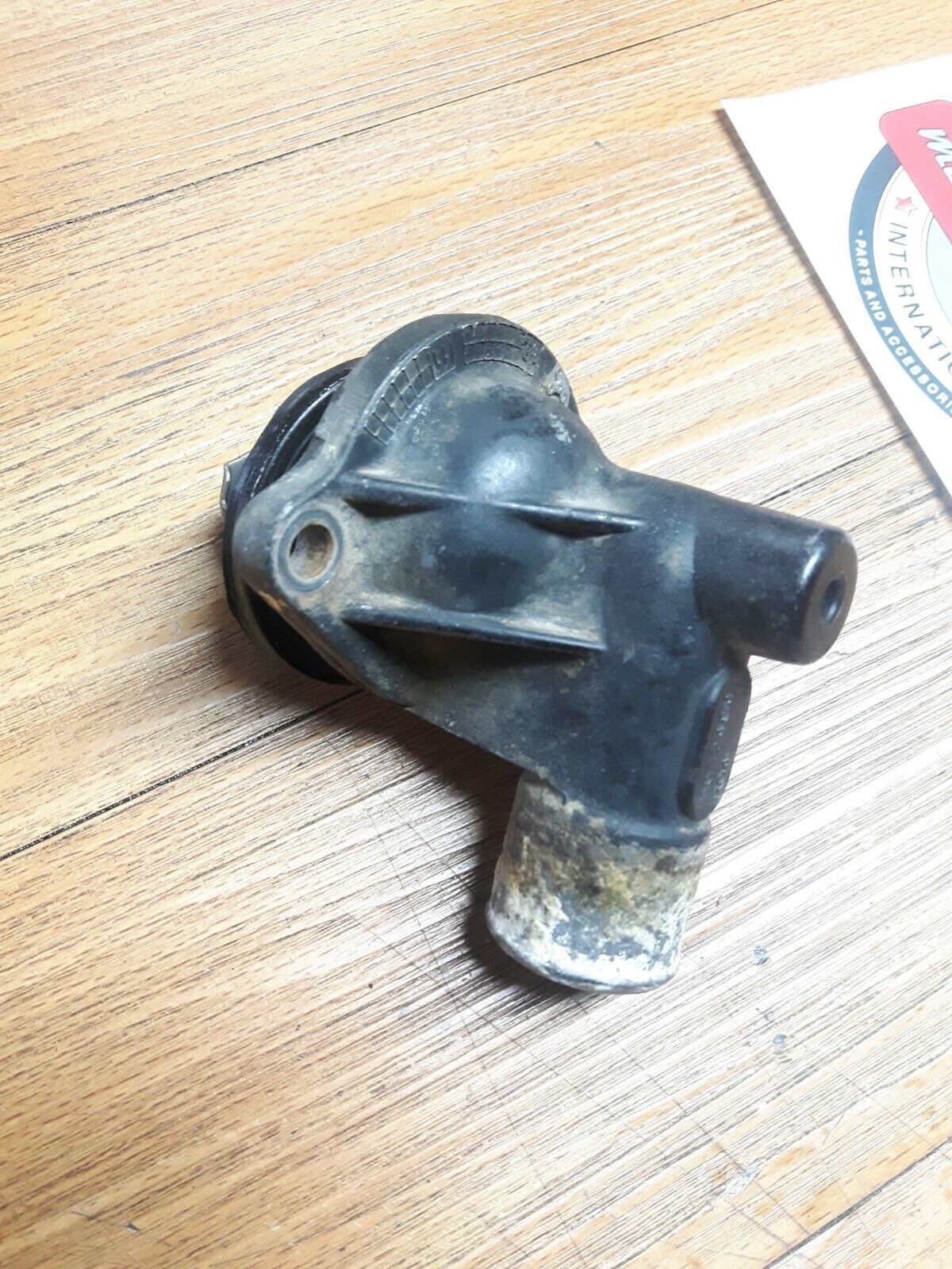 Polaris RZR800 2011 thermostat and cover 7052496