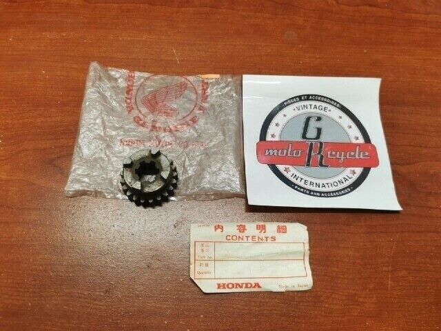 NOS Honda C50 M C65 M Z50M MAINSHAFT TOP GEAR 23471-041-030 H75