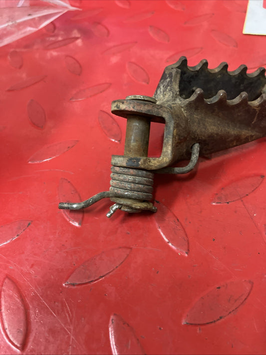 Honda CR250R 1985 Right left footpegs footrests foot peg rest step CR500R