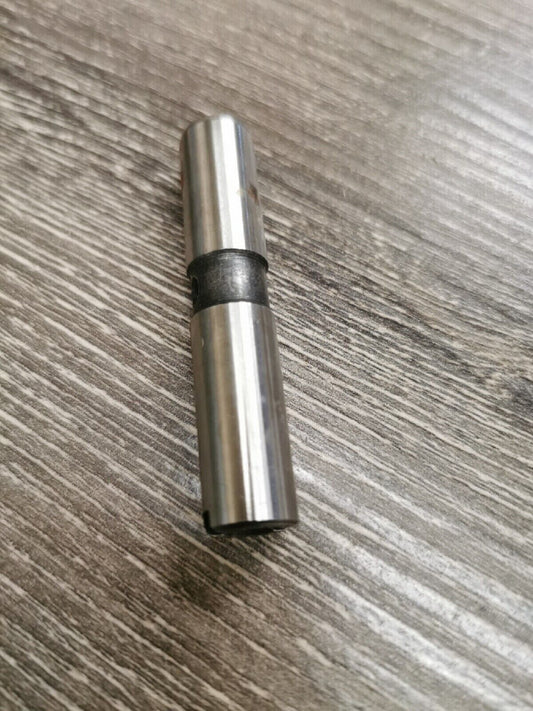 NOS YAMAHA SHAFT ROCKER 583-12156-01 Y56