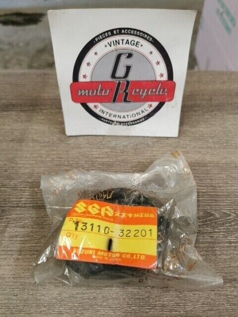 NOS SUZUKI TS400 1973 - 1977 PIPE INTAKE 13110-32201 S40