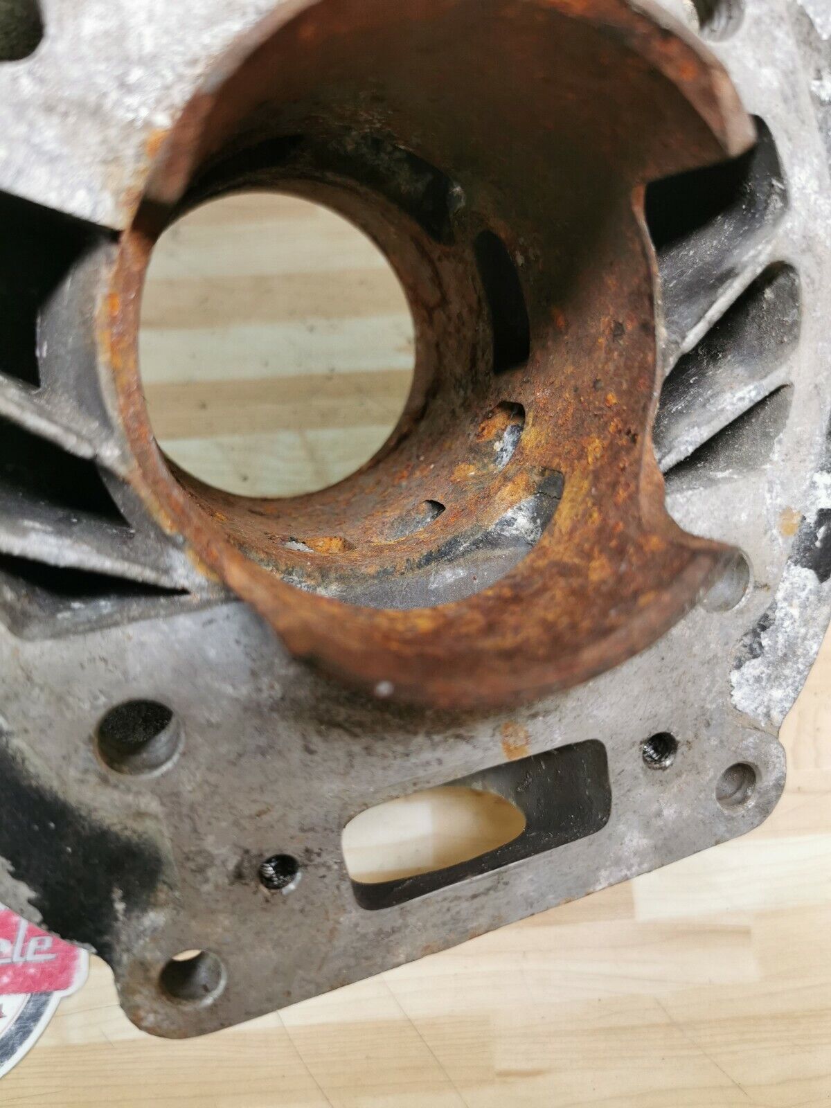 Suzuki RM250 1976 1977 cylinder jug barrel 11210-41642