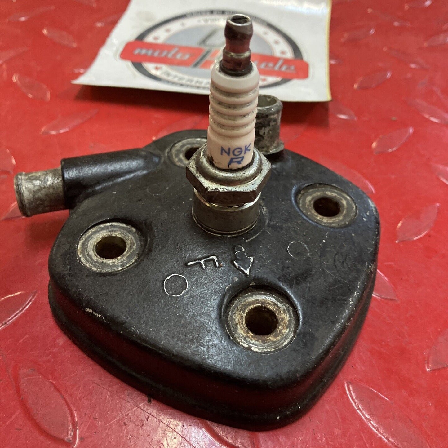 Honda CR80R 1983 cylinder head cover