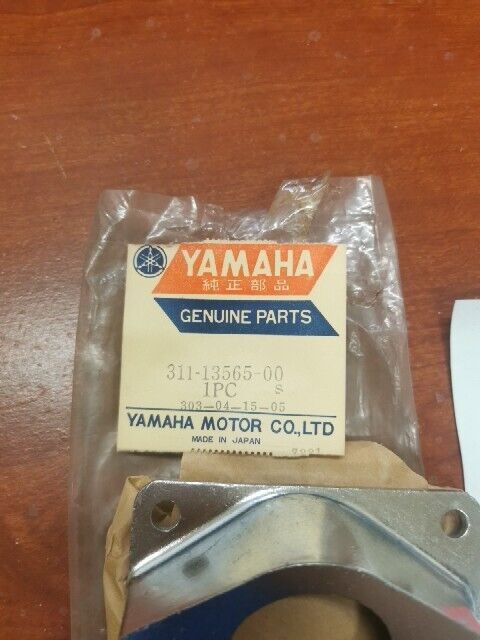 NOS Yamaha 1972 DT2 DT3 RT2 RT3 CARBURETOR JOINT 311-13565-00-00 Y141