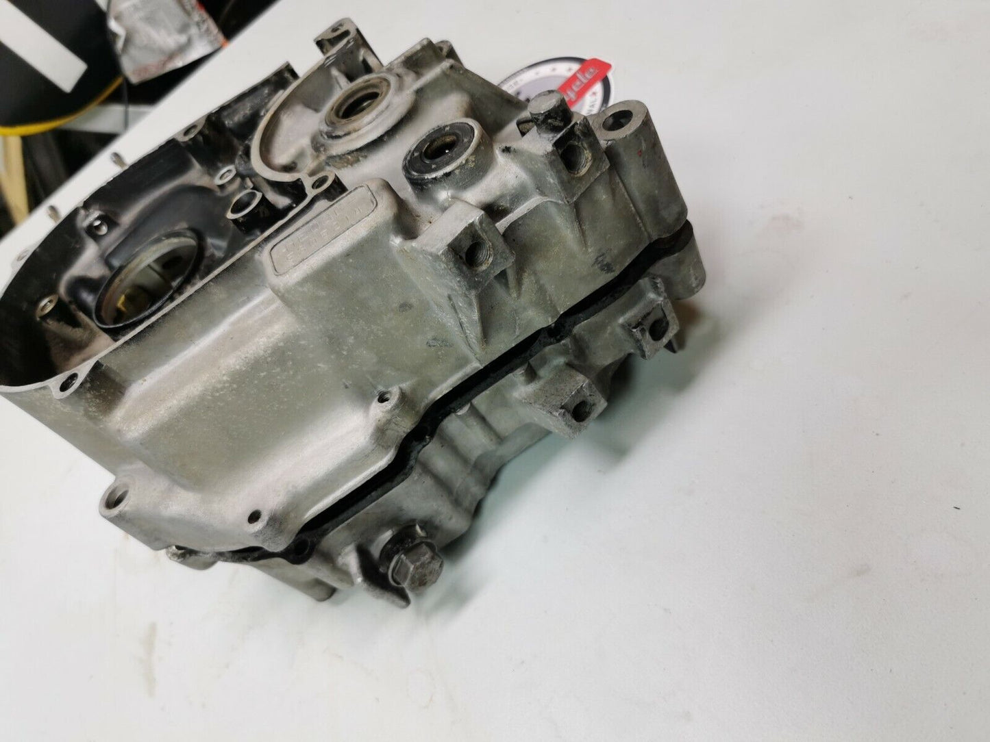 Honda XR100 1984 crankcase left right 1983 1986 1985 1987 11100-KA9-681