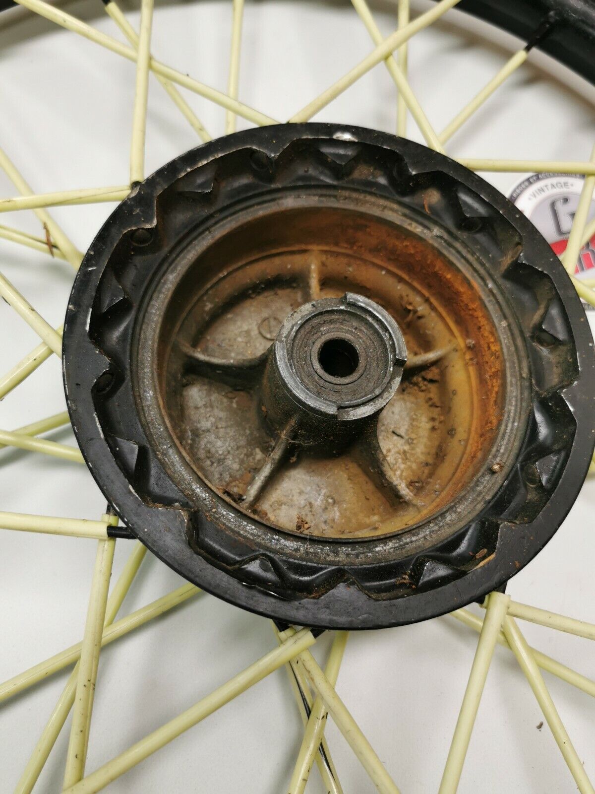 Suzuki PE175 1982 front wheel hub rim 54110-14400 1983 1984