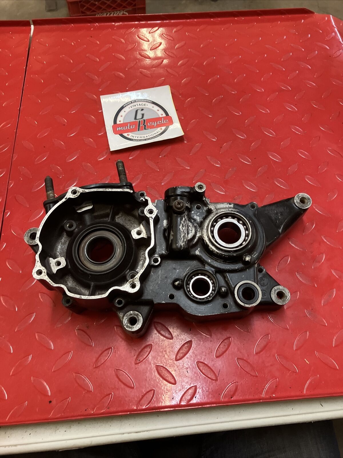 Yamaha YZ250 1979 crankcase set left right 1978 2K7-15111-01-00