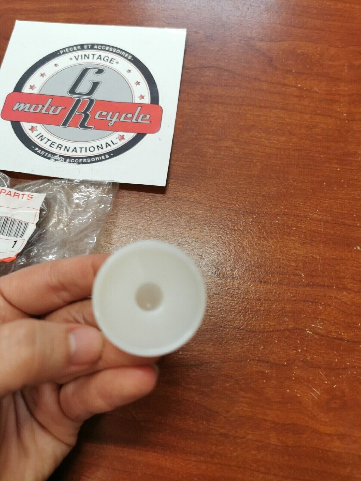 NOS Kawasaki 2003 - 2006 KSF400 HOLDER STOPPER 32085-S011 K27