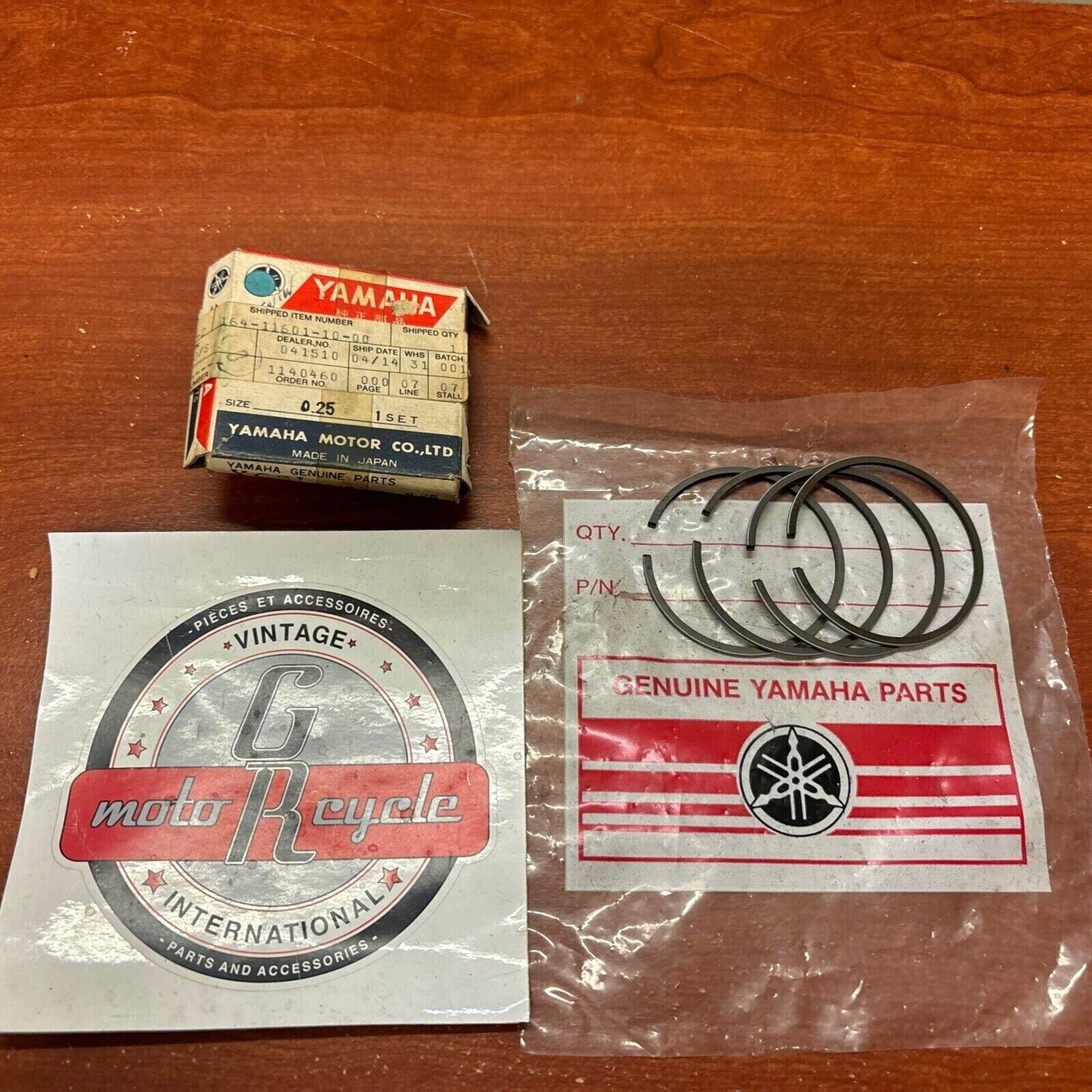 NOS Yamaha 1968 YCS1 C PISTON RING O/S 0.25 164-11601-10-00 Y174