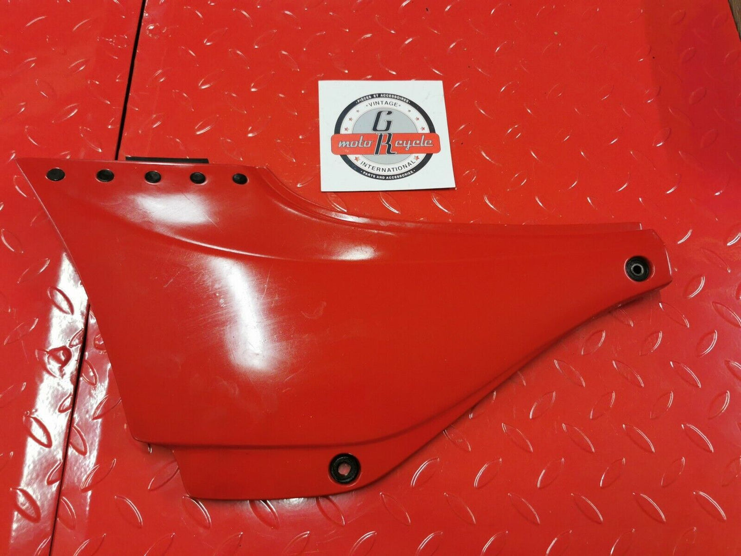 Kawasaki GPZ1100 1983 left side cover panel fairing 1984