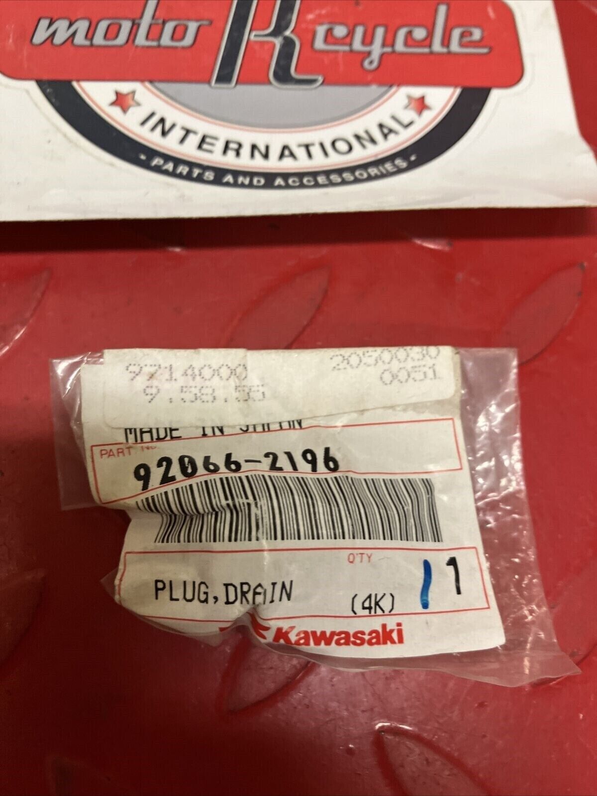 NOS KAWASAKI DRAIN PLUG 92066-2196 K15