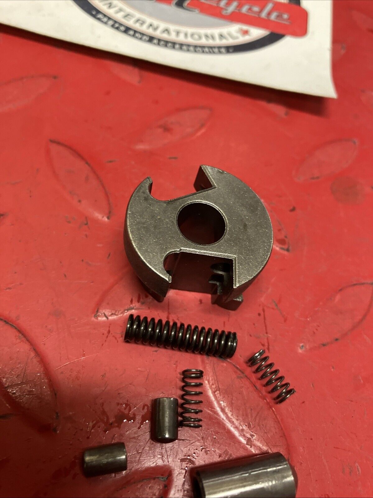Suzuki RM125 1983 Transmission gearshift gear shift drum cam assembly