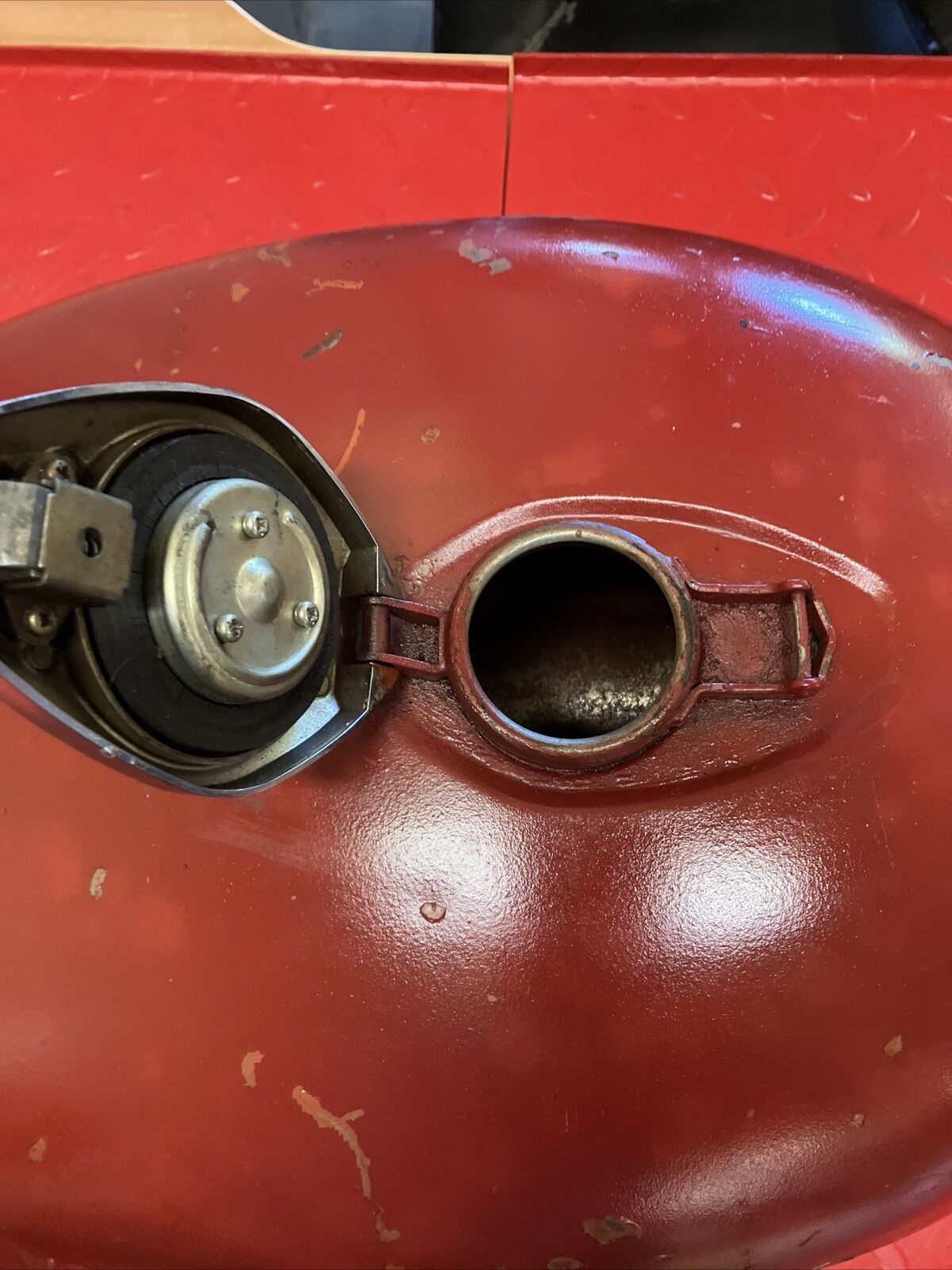 Kawasaki KZ900 KZ1000 Fuel tank gas petrol reservoir