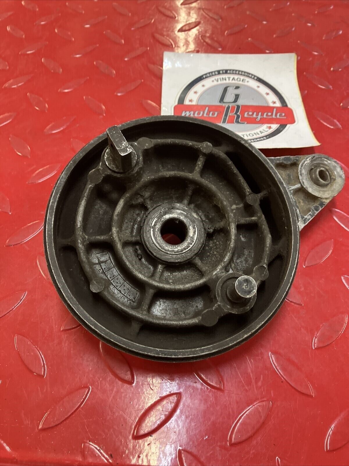 Suzuki RM125 1982 rear brake panel drum hub lever arm 1981