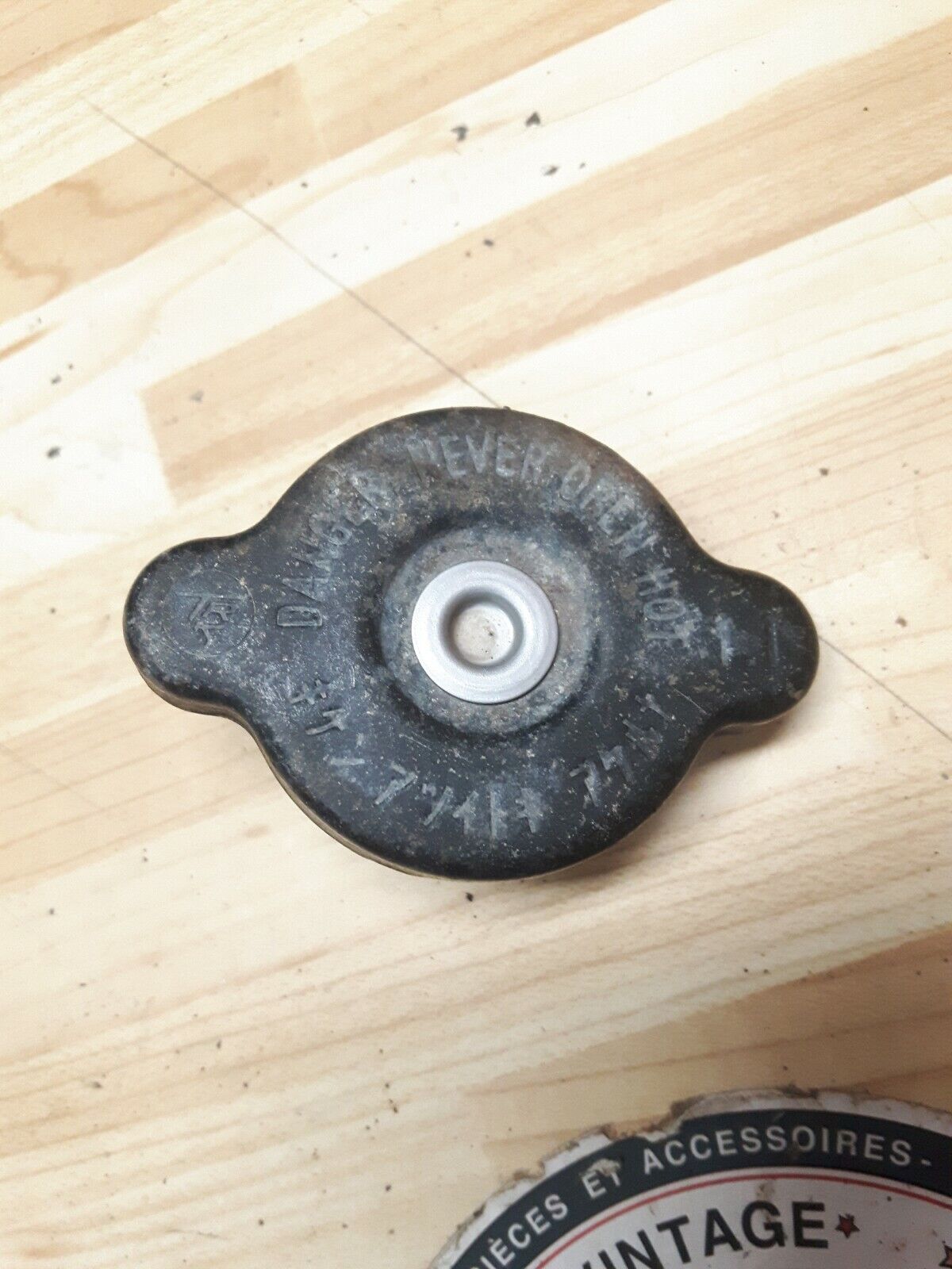 Honda CR250R 1990 rad radiator cap 19037-KV3-003