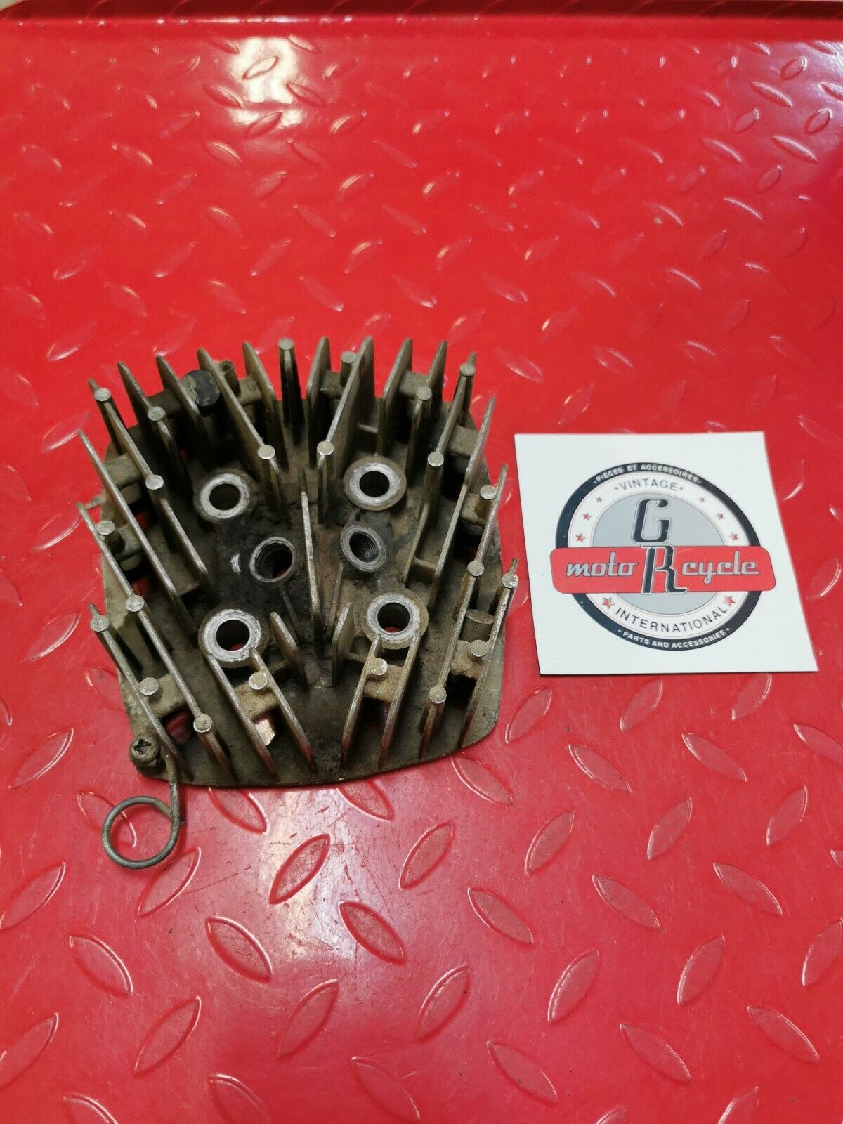 Suzuki TS125 TC125 1971 cylinder head jug barrel cover T 2