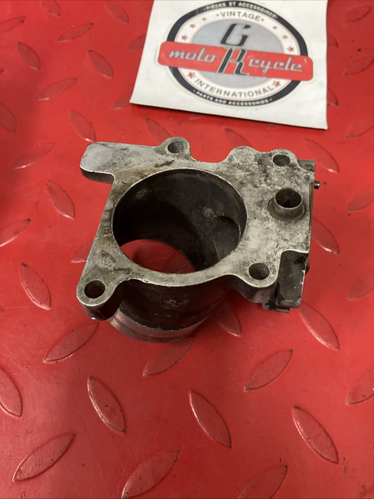 Honda CR250R 1984 Cylinder exhaust manifold atac sub chamber
