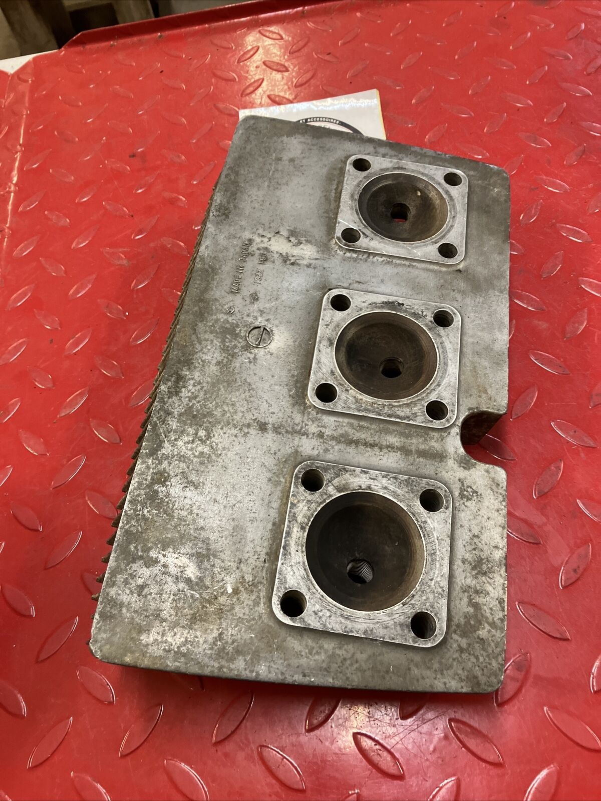 Suzuki GT380 cylinder head ram air U2