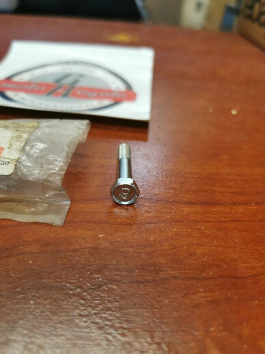 NOS YAMAHA YS624 YS828 TRANSMISSION BOLT 90101-06562-00 SUB. 90101-06278-00 Y72