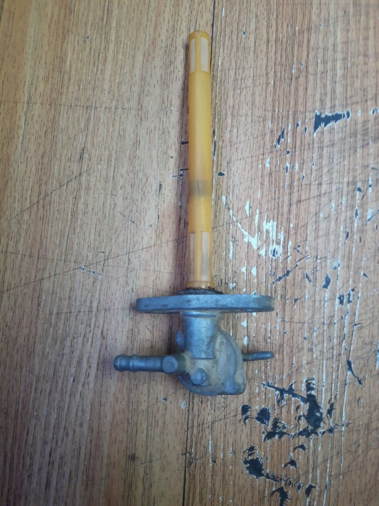 Honda XR250R 1984 fuel tank petcock valve XR200R 16950-KT0-831 16950-MA0-005 .