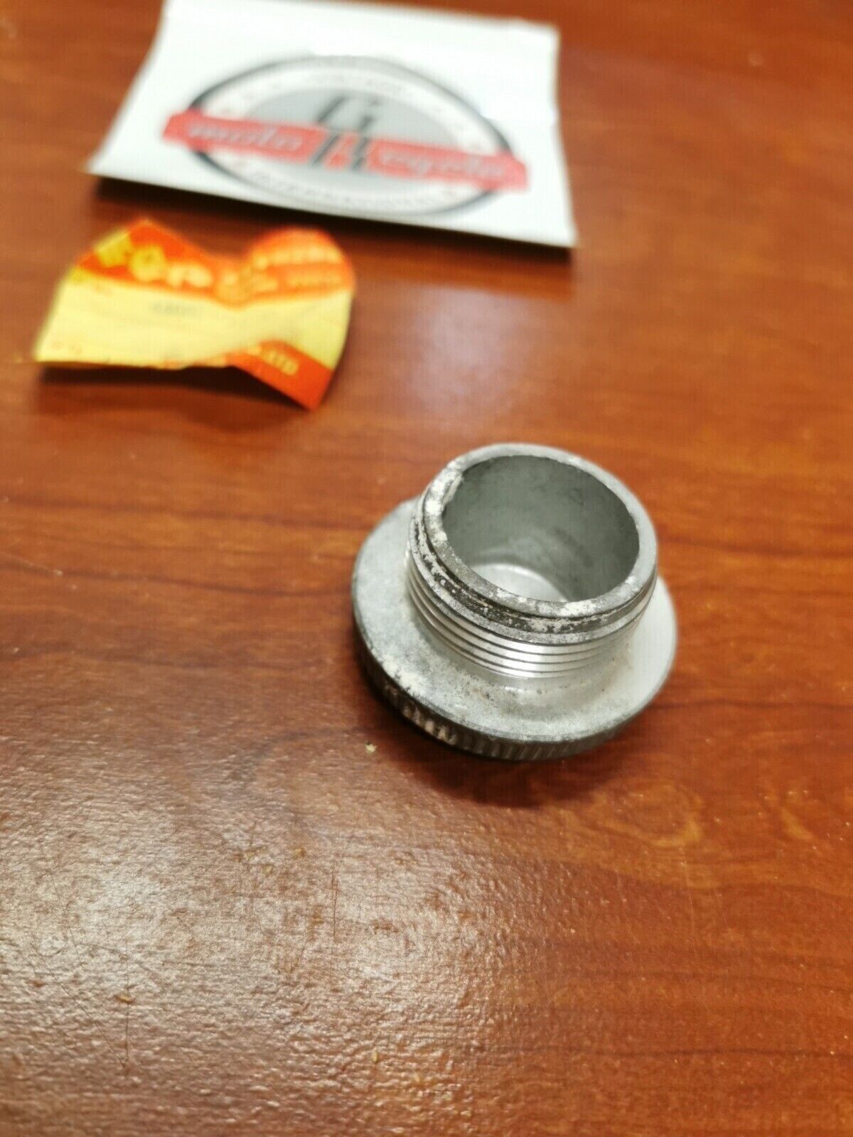NOS Suzuki T500 T20 TC250 TC120 T125 OIL TANK CAP 44651-11040 S18