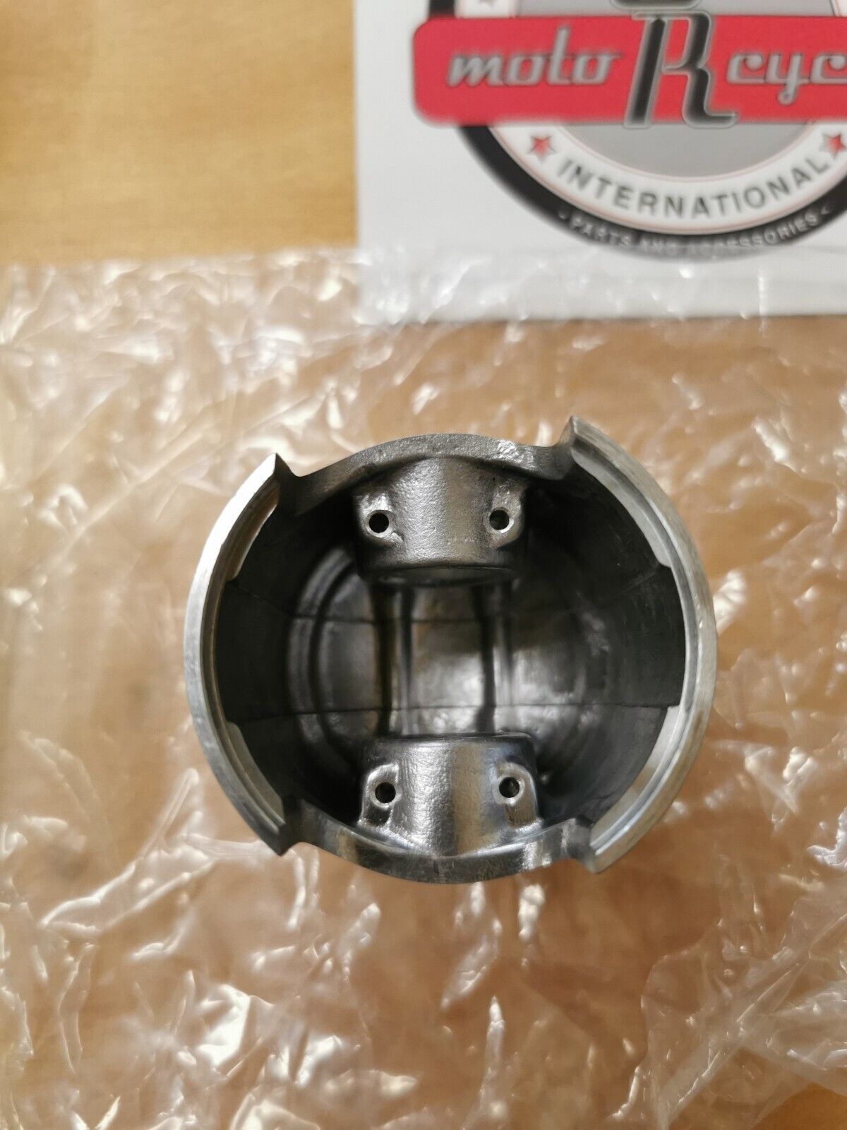 NOS Kawasaki S2 1972 1973 PISTON STD 13001-043 K5