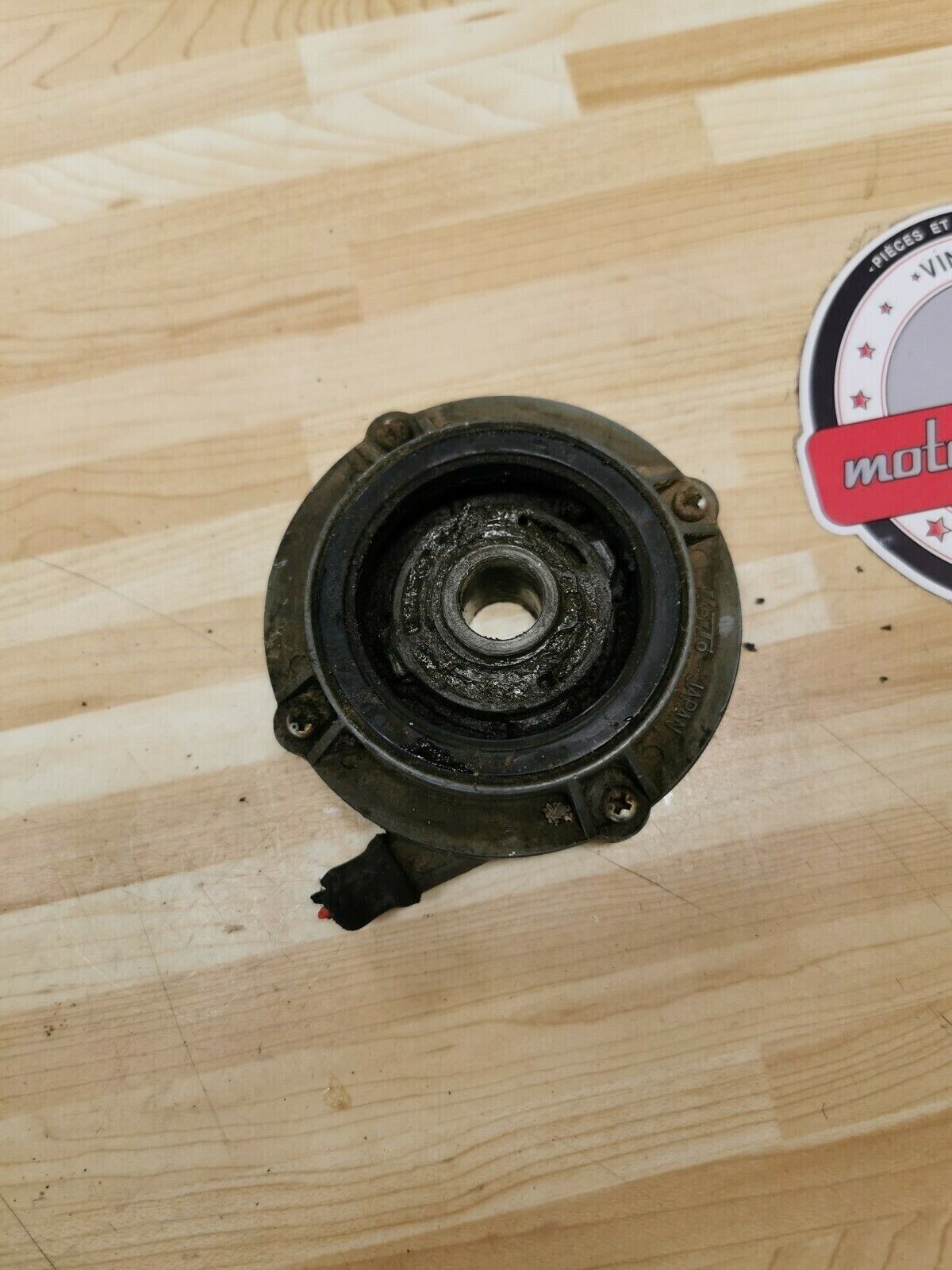 Kawasaki KDX200 1986 speedometer drive gear distance case